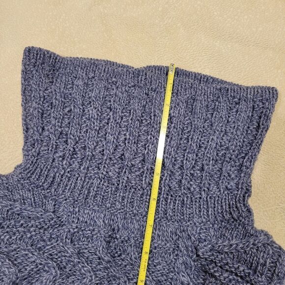 Aran Woollen Mills Oversize Merino Sweater, Med NWT - Picture 10 of 10